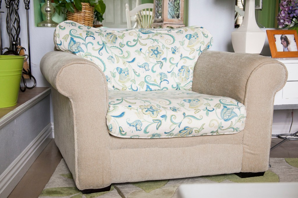 I really like the opportunity to use two different fabrics. 