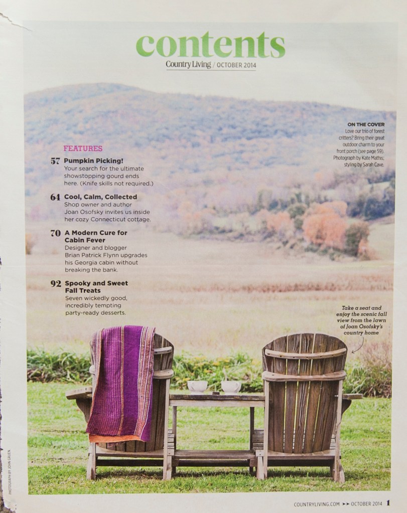 I think this needs to be my new backyard. Or the spot right in front of my ranch-style, front, wrap-around porch. Yes, that's it. I need to have coffee here and plan what a fabulous day I'll have. 