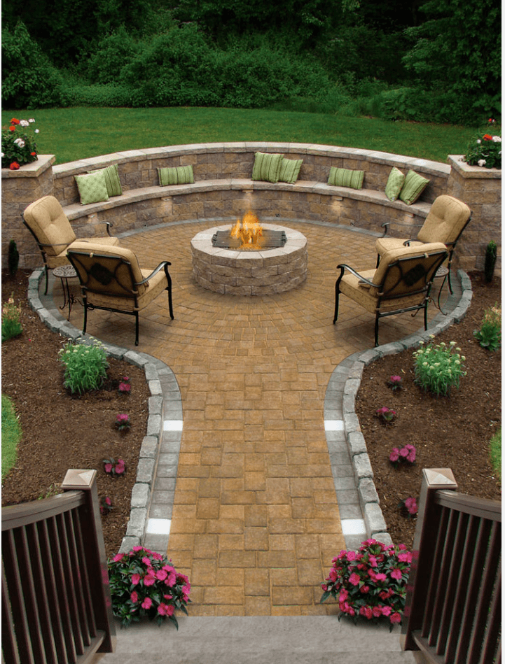 Being that we will be looking at about 10 acres, I really think we'll need a meeting place out back and I'm pretty obsessed with the idea of a round conversation area.