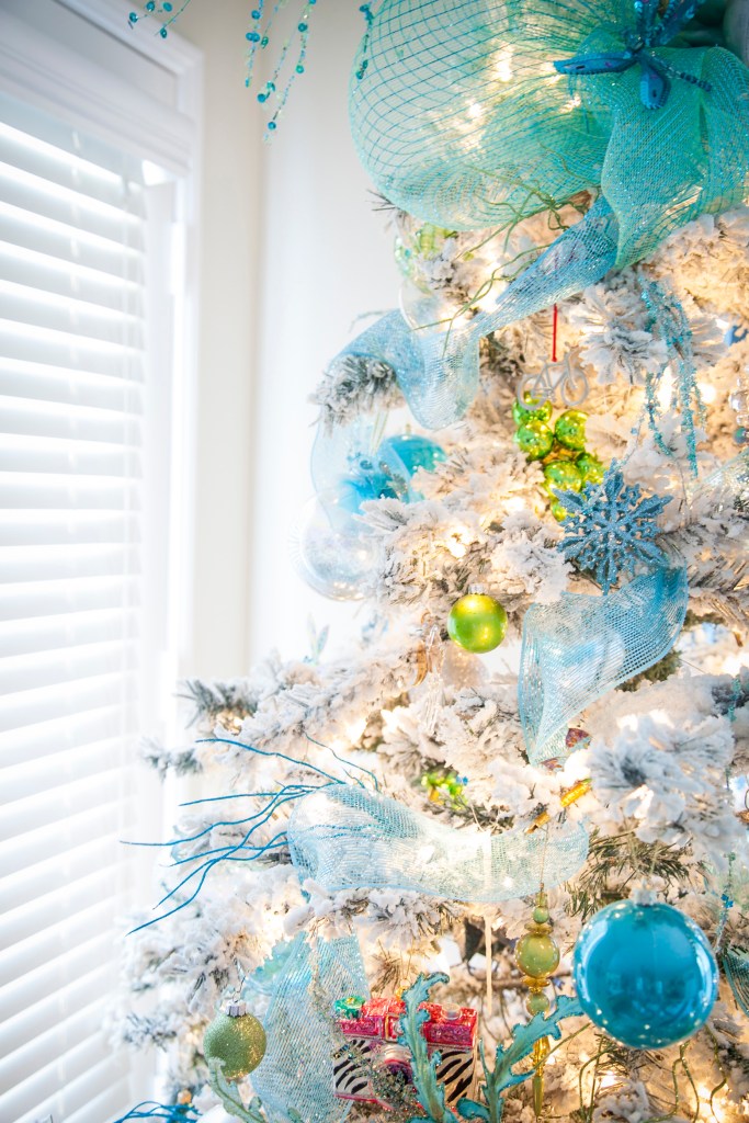 I love the light airy look of our tree. 