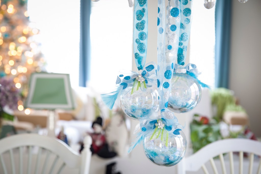 I made these little ornaments during a Thanksgiving craft day at my step-mama's house.