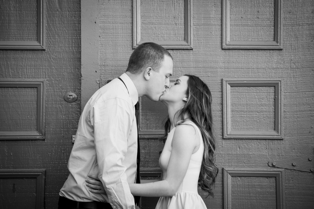 I'm in love with some of the textures we found at the harbor. 