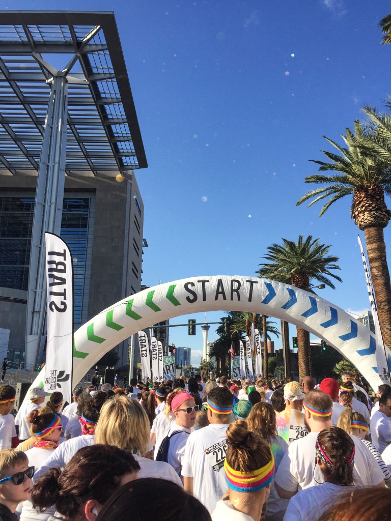 And we're ready! The race starts a wave every 5 minutes so the crowd is nice and spread out. We were in the second wave.